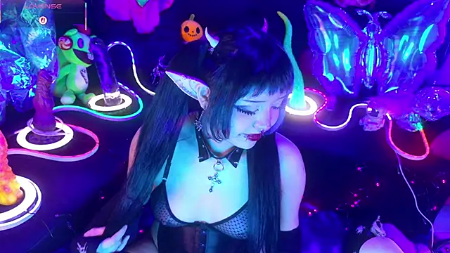 LaytonBox online show from March 2026 02:10:01 PM