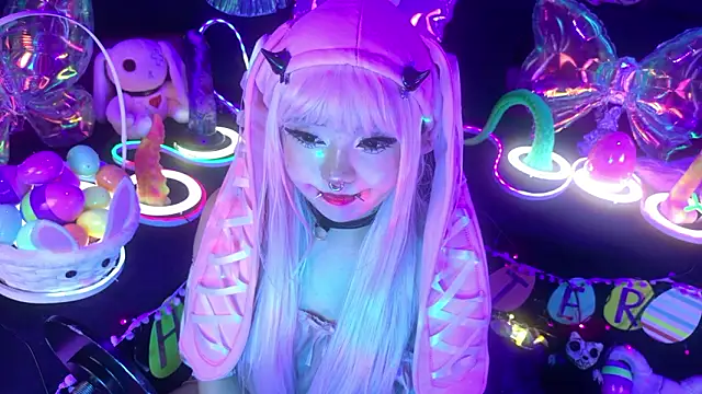 LaytonBox online show from March 2026 03:03:01 PM