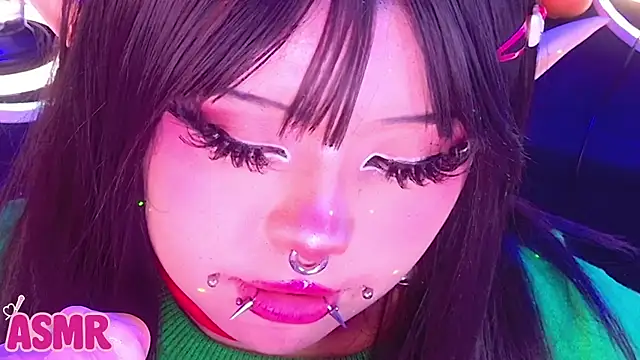 LaytonBox online show from December 2025 03:25:01 PM