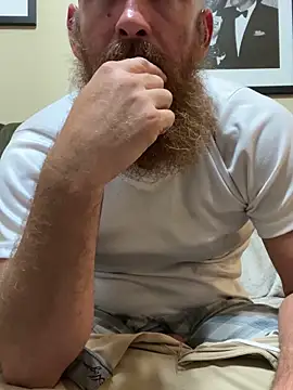 Snapshot of 32XRedBeard chatting on May 2026 12:58:02 AM 32XRedBeard online show from May 2026 12:58:02 AM