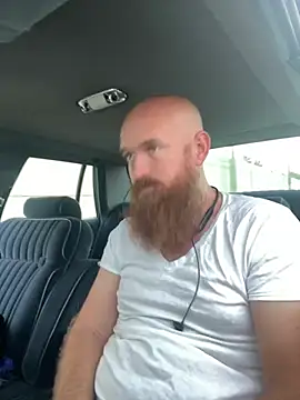 Snapshot of 32XRedBeard chatting on February 2025 12:25:02 PM 32XRedBeard online show from February 2025 12:25:02 PM