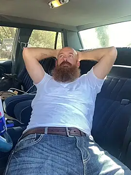 Snapshot of 32XRedBeard chatting on March 2025 02:15:02 PM 32XRedBeard online show from March 2025 02:15:02 PM