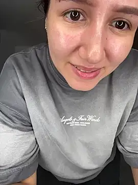 Jullya x online show from March 2026 09:30:01 PM