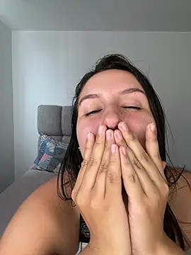Jullya x online show from July 2026 08:19:01 PM