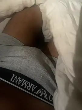 mdnn77 online show from February 2025 01:00:01 AM