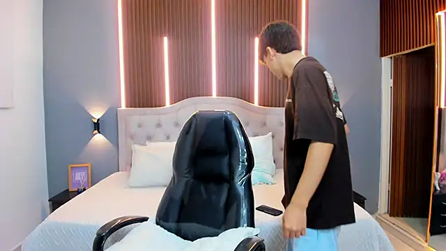 Tommy18   online show from October 2025 03:16:01 AM