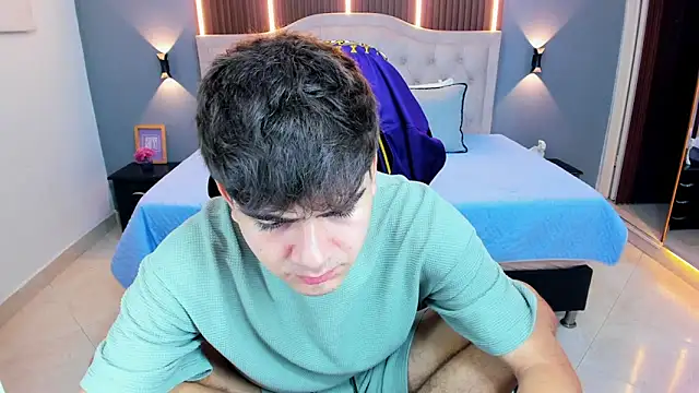 Tommy18   online show from February 2026 03:29:02 AM