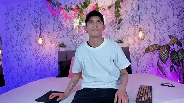 Bonny and carrot online show from February 2026 07:14:01 PM