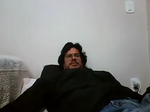 Snapshot of AgneloFly chatting on July 2026 03:26:02 AM AgneloFly online show from July 2026 03:26:02 AM