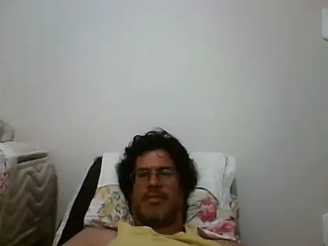 Snapshot of AgneloFly chatting on July 2026 03:33:02 AM AgneloFly online show from July 2026 03:33:02 AM