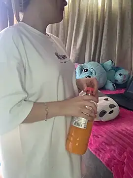 LunaShine  online show from March 2025 09:16:02 PM