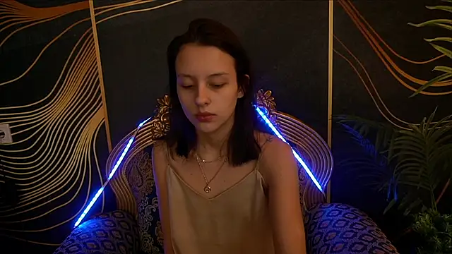 Snapshot of AnnaElys chatting on January 2025 08:54:01 PM AnnaElys online show from January 2025 08:54:01 PM