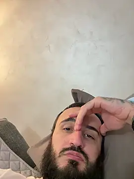 ilmaestoso online show from April 2026 06:11:02 PM