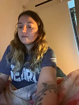 ariaawakelinn  online show from January 2025 05:33:01 AM