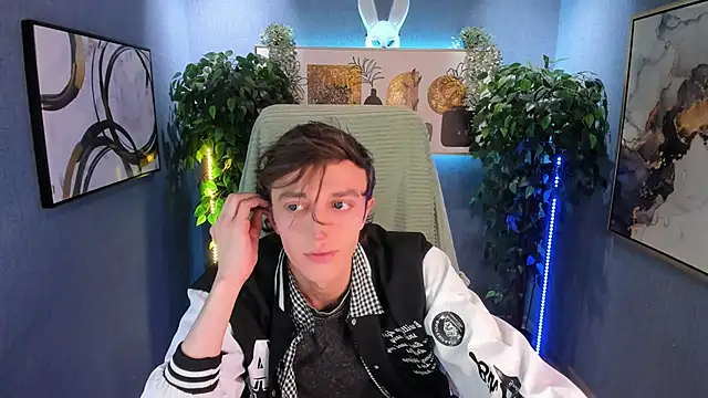 John Weasley online show from January 2026 01:04:02 PM