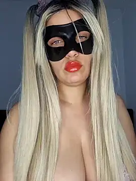 Snapshot of nonalona199999 chatting on April 2026 08:04:02 PM nonalona199999 online show from April 2026 08:04:02 PM