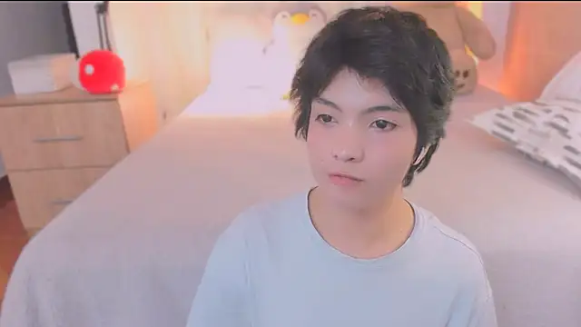 AllanYong18 online show from February 2026 07:09:01 AM