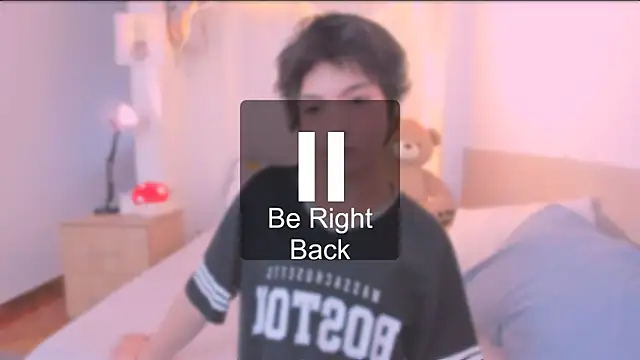 AllanYong18 online show from January 2026 12:09:02 PM