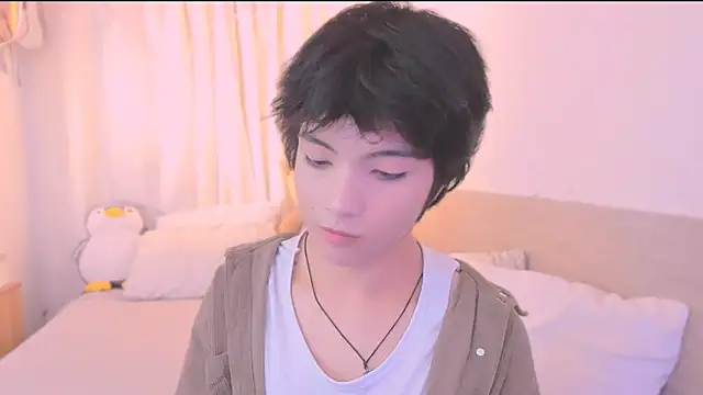 AllanYong18 online show from February 2026 01:00:02 PM