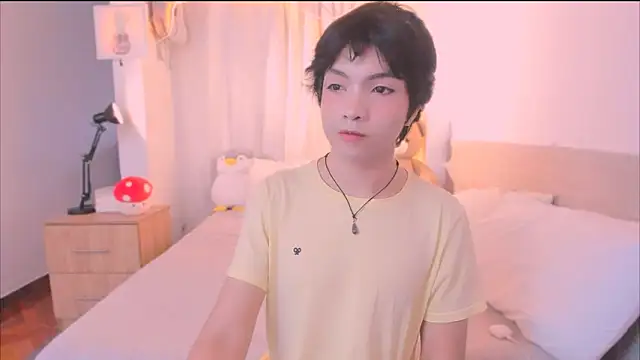 AllanYong18 online show from February 2026 12:35:01 PM