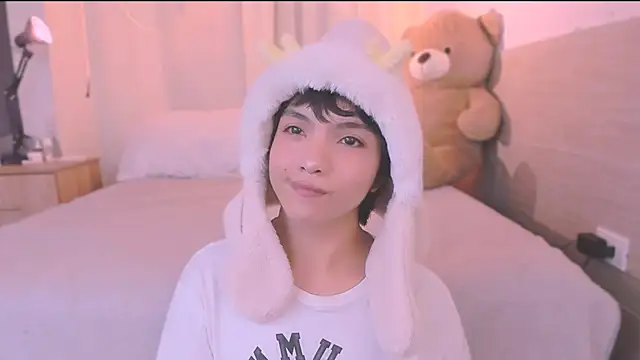 AllanYong18 online show from September 2025 02:16:02 AM