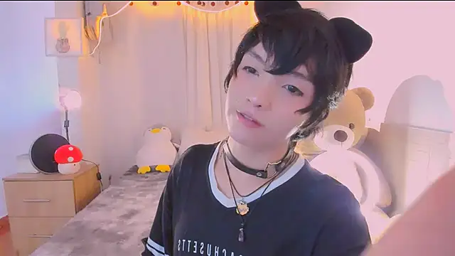 AllanYong18 online show from March 2026 03:58:01 PM