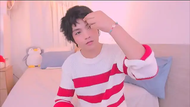 AllanYong18 online show from January 2026 08:51:02 AM