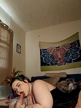 Snapshot of LitHippieBaby420 chatting on March 2025 11:09:01 PM LitHippieBaby420 online show from March 2025 11:09:01 PM