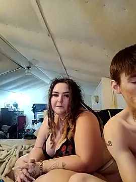 Snapshot of LitHippieBaby420 chatting on January 2025 11:45:02 PM LitHippieBaby420 online show from January 2025 11:45:02 PM