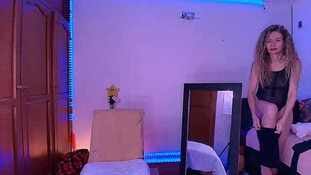 Snapshot of antonelawow chatting on November 2025 07:14:02 PM antonelawow online show from November 2025 07:14:02 PM