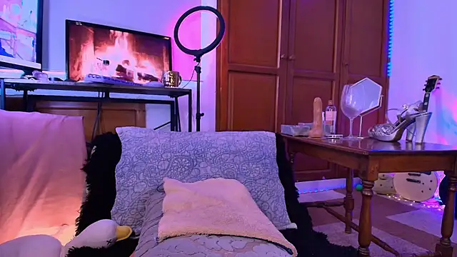 antonelawow online show from April 2026 08:56:01 PM