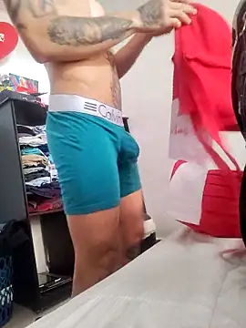 rey692 online show from February 2026 01:44:01 PM