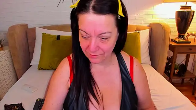 SarahGrays online show from October 2025 08:23:02 PM