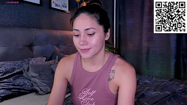 Snapshot of Bellalovesss chatting on September 2025 06:50:02 AM Bellalovesss online show from September 2025 06:50:02 AM