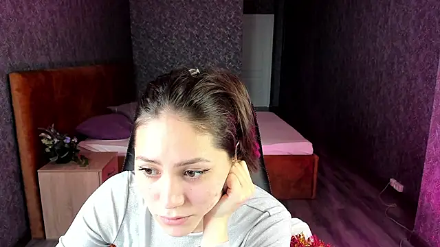 Snapshot of Bellalovesss chatting on January 2025 08:31:01 AM Bellalovesss online show from January 2025 08:31:01 AM
