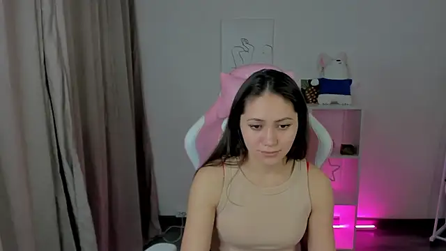 Snapshot of Bellalovesss chatting on February 2025 01:44:02 PM Bellalovesss online show from February 2025 01:44:02 PM