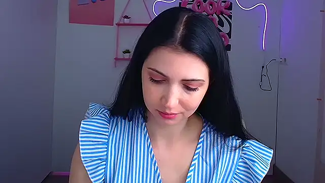 Amalia amor online show from June 2026 11:26:02 AM