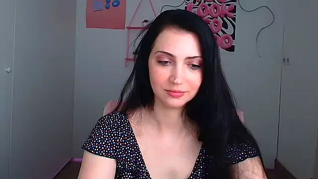 Amalia amor online show from May 2026 12:01:01 PM