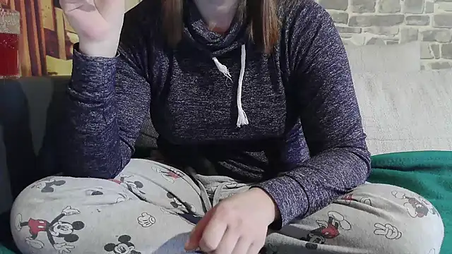 Snapshot of YviEngel87 chatting on November 2025 07:19:01 AM YviEngel87 online show from November 2025 07:19:01 AM