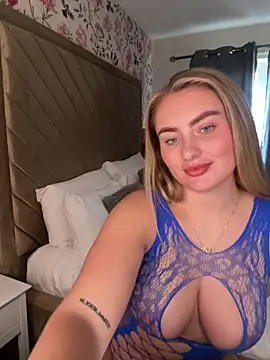 lucyRose xoxox online show from September 2025 03:28:01 PM