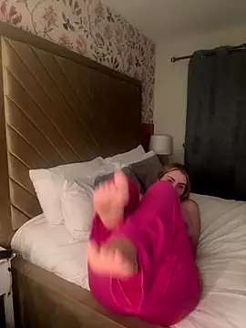 lucyRose xoxox online show from September 2025 06:15:01 PM