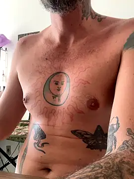 Snapshot of xtrppyx chatting on October 2025 12:17:02 PM xtrppyx online show from October 2025 12:17:02 PM