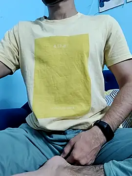 TOPMOON001 online show from October 2025 11:42:02 AM