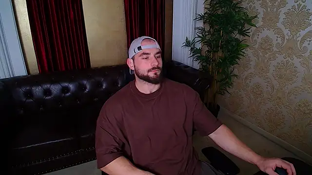 AdamJamesonn online show from November 2025 05:18:02 AM