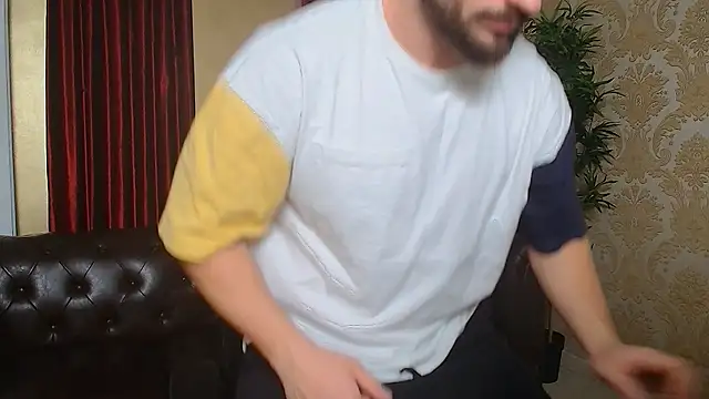 AdamJamesonn online show from March 2025 05:35:02 AM