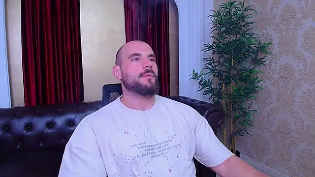 AdamJamesonn online show from September 2025 04:57:01 AM