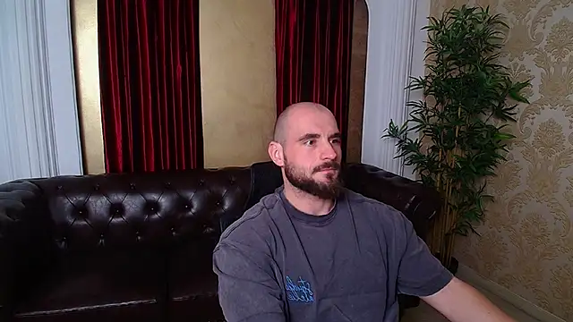 AdamJamesonn online show from December 2025 07:23:01 AM