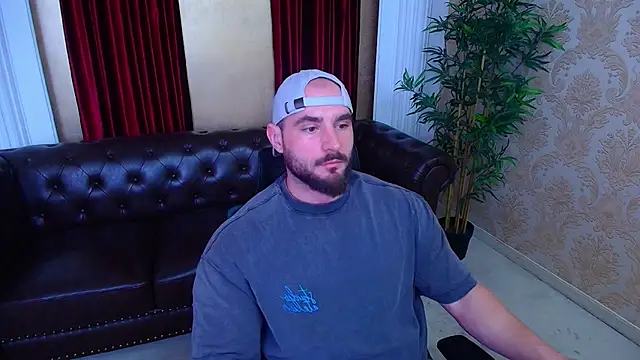 AdamJamesonn online show from November 2025 06:17:02 AM