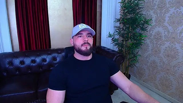 AdamJamesonn online show from November 2025 05:33:01 AM