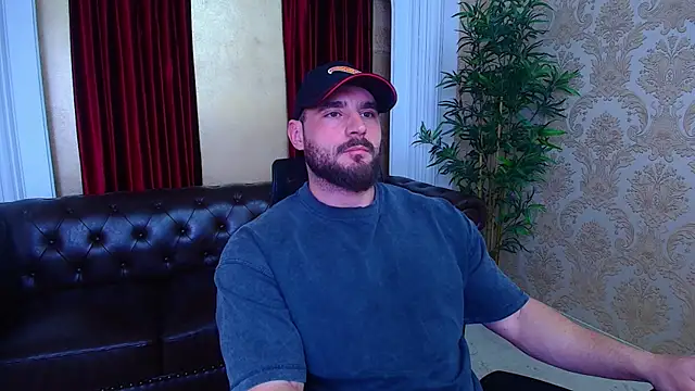 AdamJamesonn online show from November 2025 05:33:01 AM